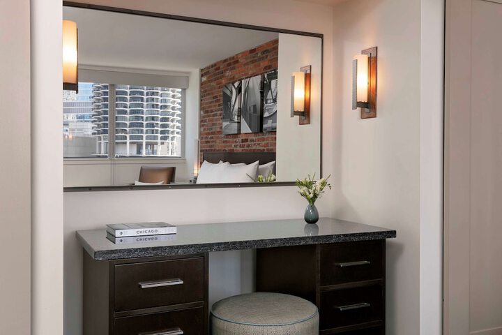 Room 42 of 149