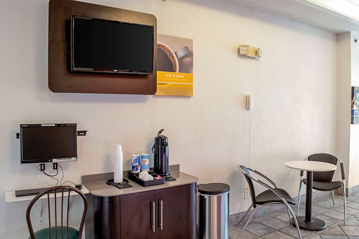Motel 6 Seymour IN - North