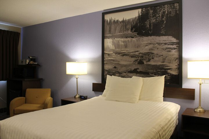 Room 35 of 68