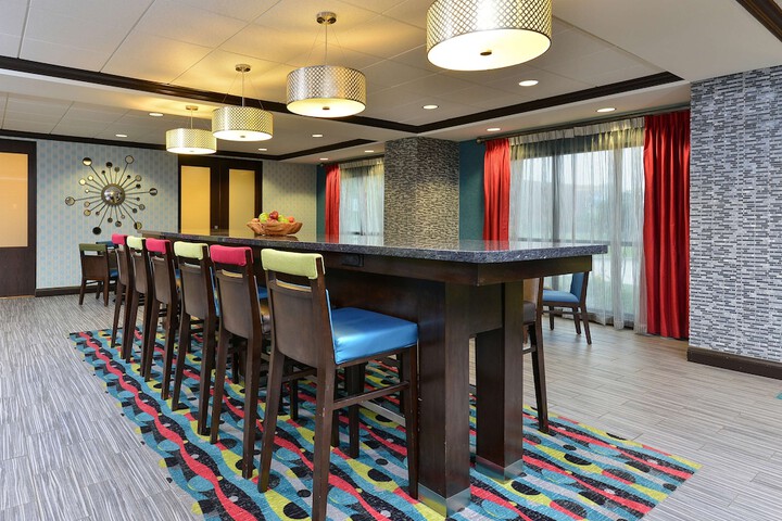 Hampton Inn Iowa City / University Area
