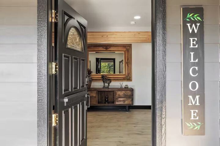 The Three Bears Retreat - King suites