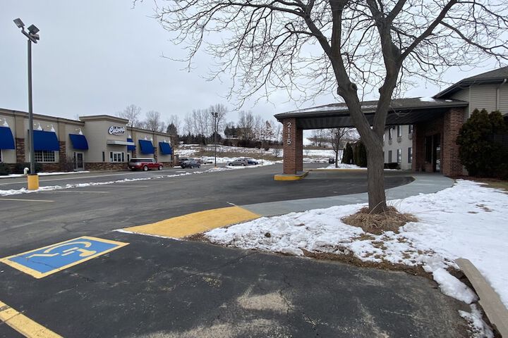 AmericInn by Wyndham Reedsburg