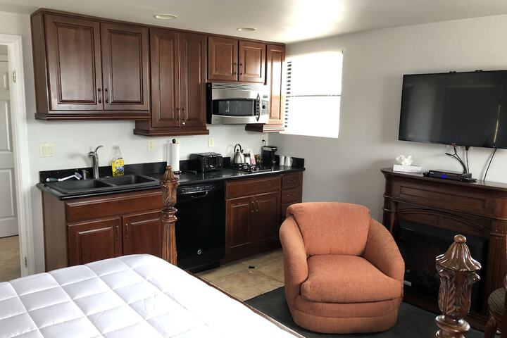 Room 76 of 162