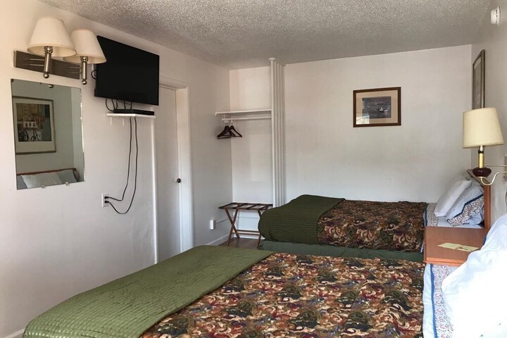 Blue Mountain Hotel