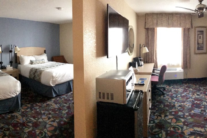 Room 24 of 64