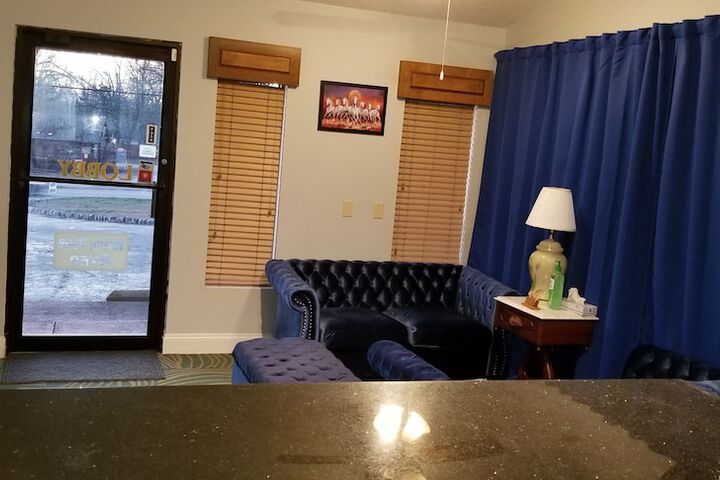Hotel Interior 12 of 28