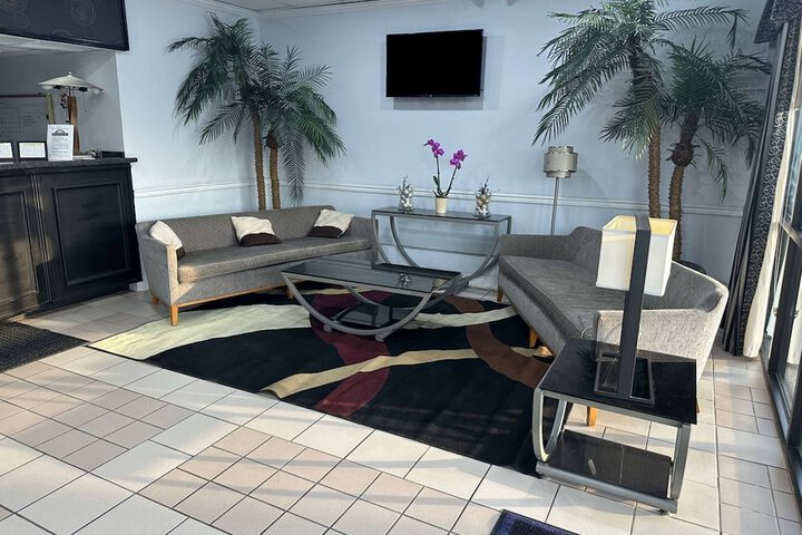 Days Inn & Suites by Wyndham Jennings