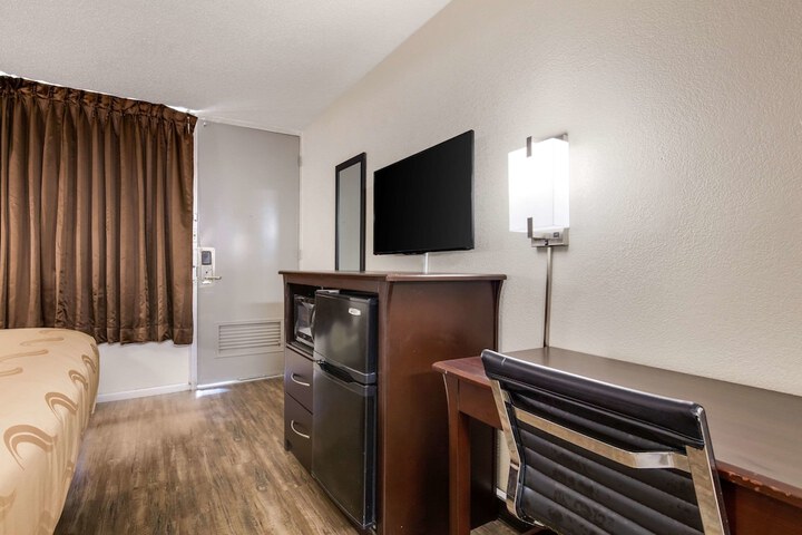 Quality Inn Starkville near University