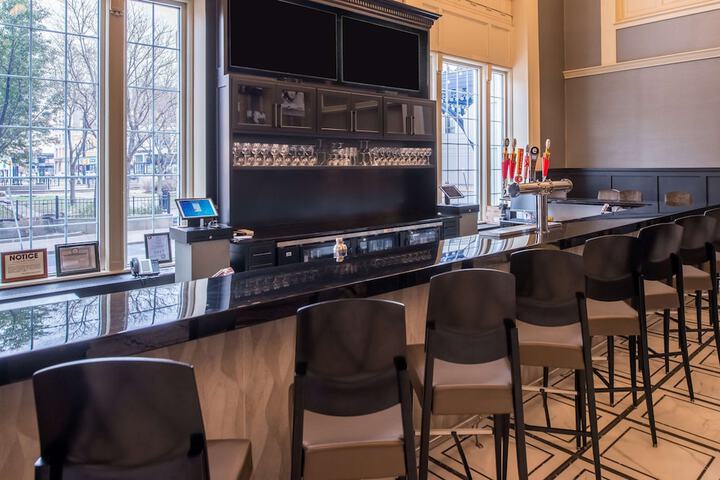 DoubleTree by Hilton Utica