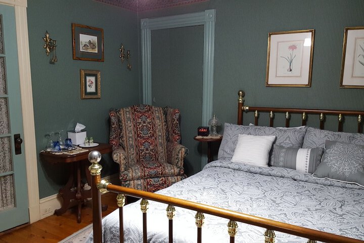 Room 19 of 51