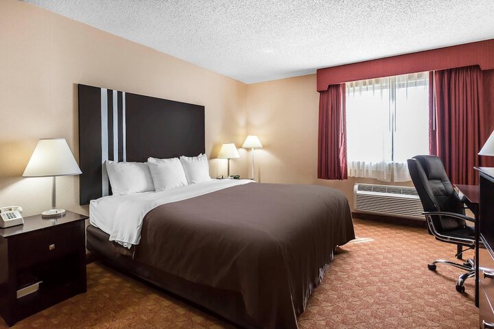 Room 15 of 26