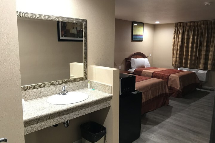 Budget Inn Motel
