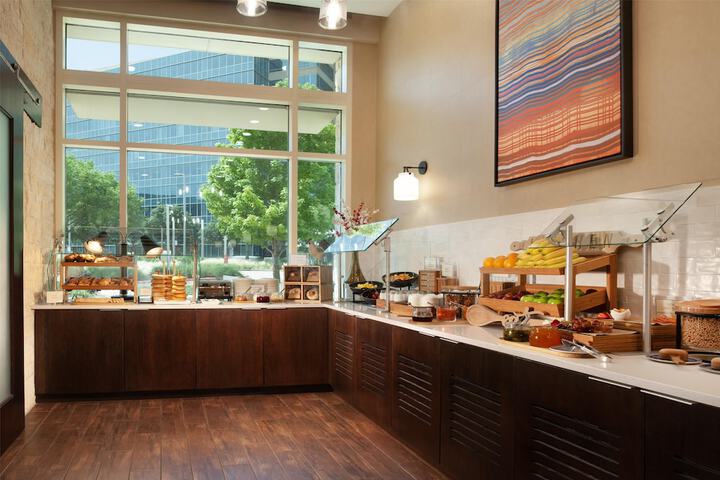 Hilton Dallas / Plano Granite Park