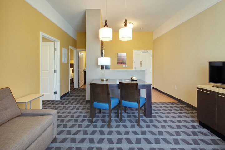 Room 16 of 26