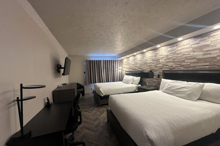 Room 25 of 72