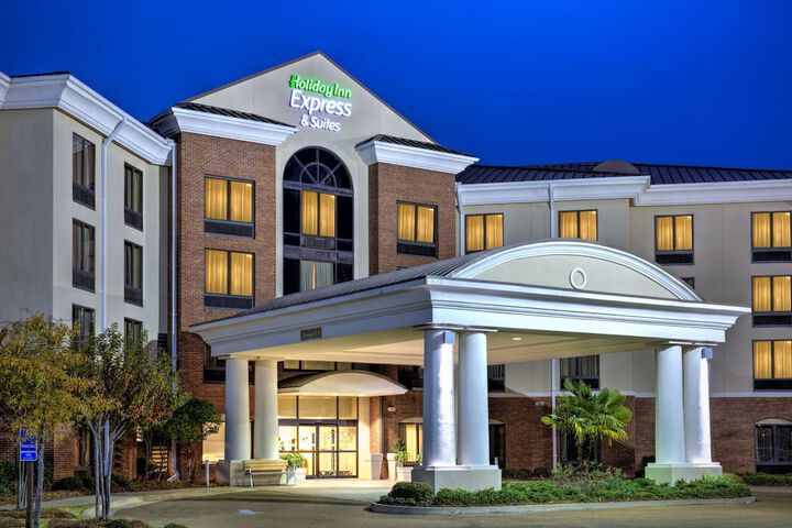 Holiday Inn Express & Suites Flowood by IHG