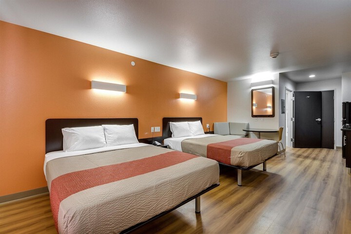 Motel 6 Tulsa OK