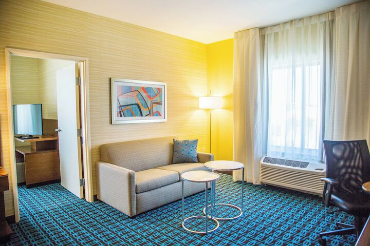 Room 14 of 25
