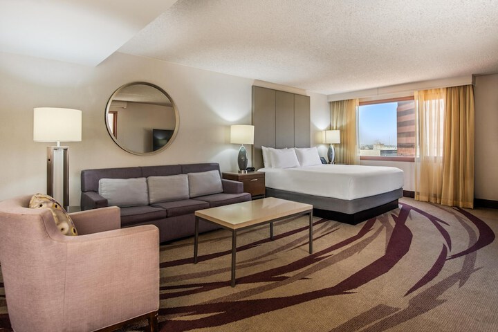 Hilton Long Beach Hotel