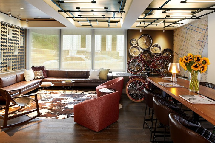 Hotel 7 of 131