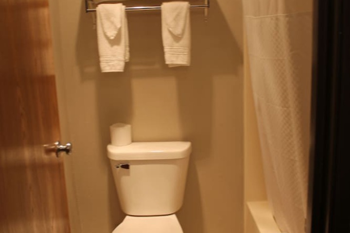 Room 32 of 41
