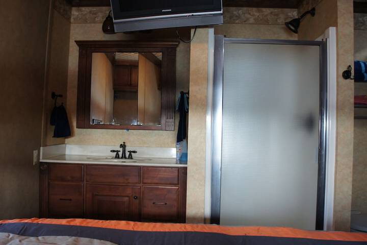 Room 22 of 40