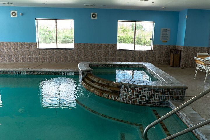 Rivers Inn & Suites