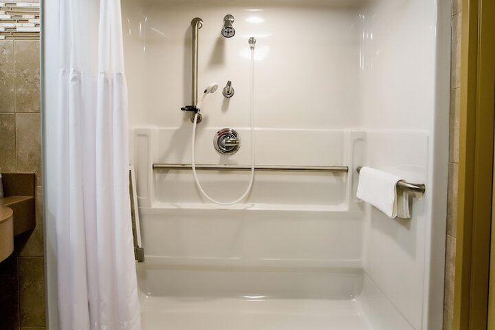 Room 13 of 29