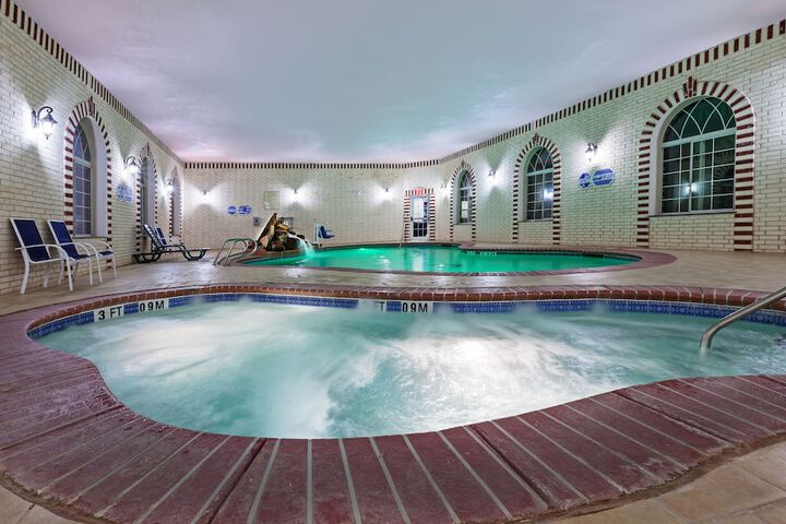 Pool 6 of 38