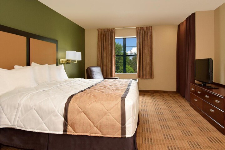 Studio 6 Suites Seattle Kent WA