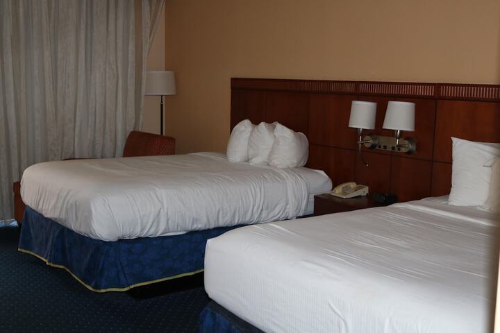 Room 19 of 34