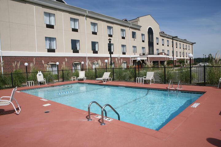Pool 4 of 92