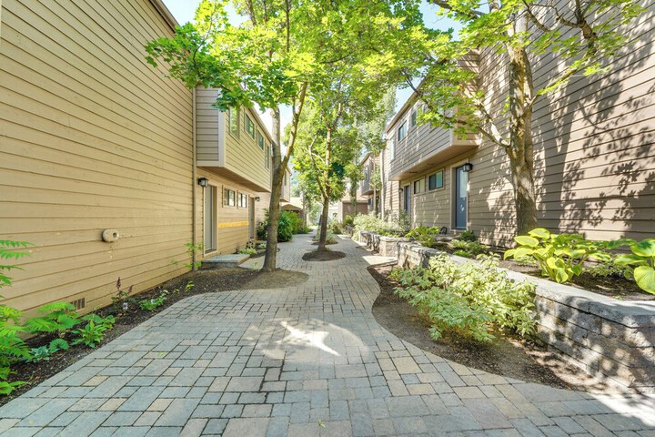 Walk to Main St. & Lifts: Ketchum Townhouse!