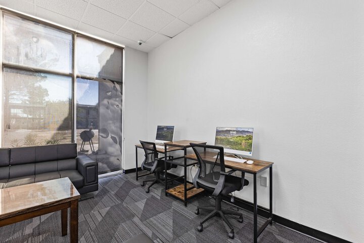 Business Center 19 of 19