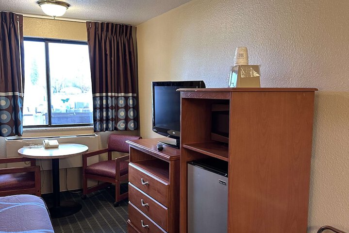 Room 40 of 50