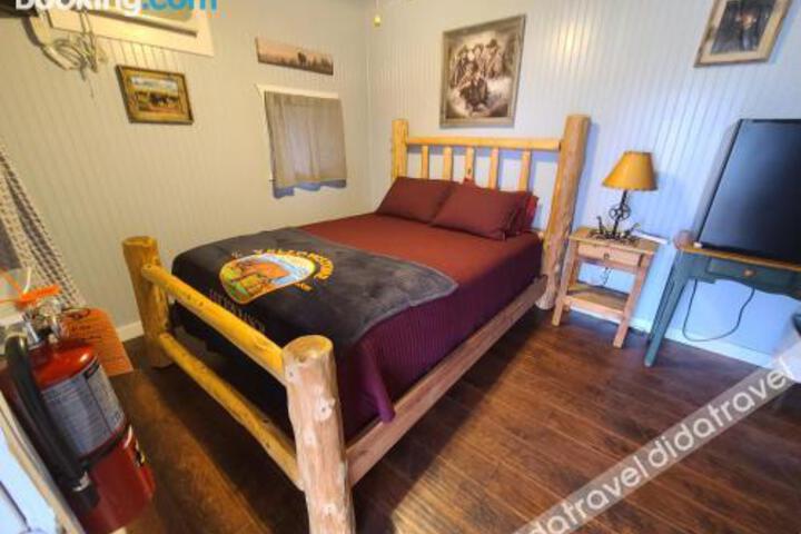 The Buffalo Girls Hotel