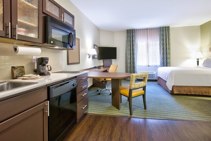 Room 7 of 25