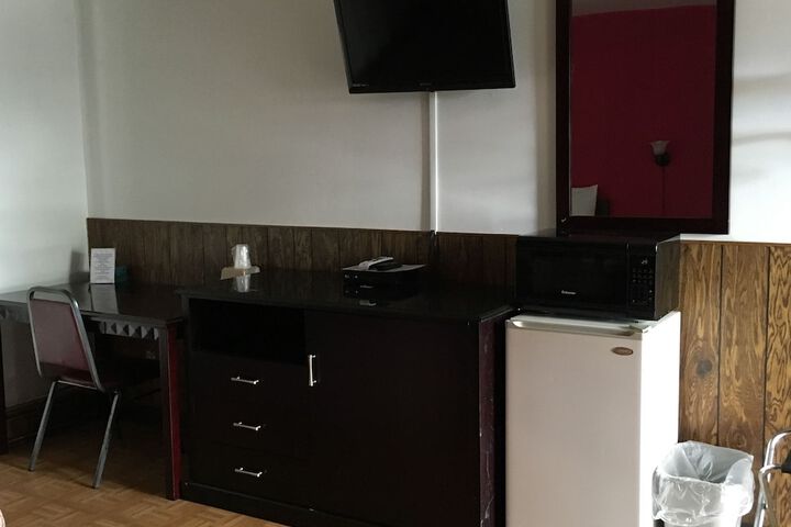 Room 30 of 41