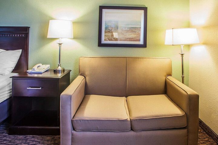 Room 14 of 24