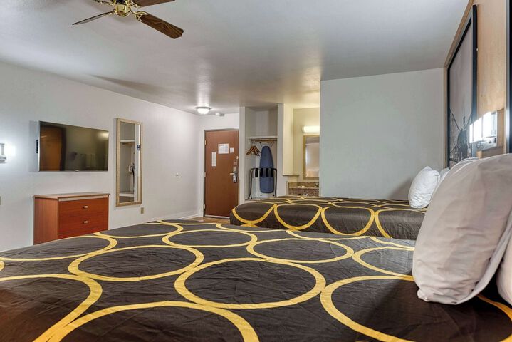 Super 8 by Wyndham Alamosa