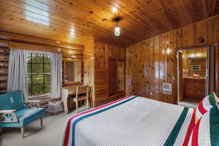 El Western Cabins & Lodges