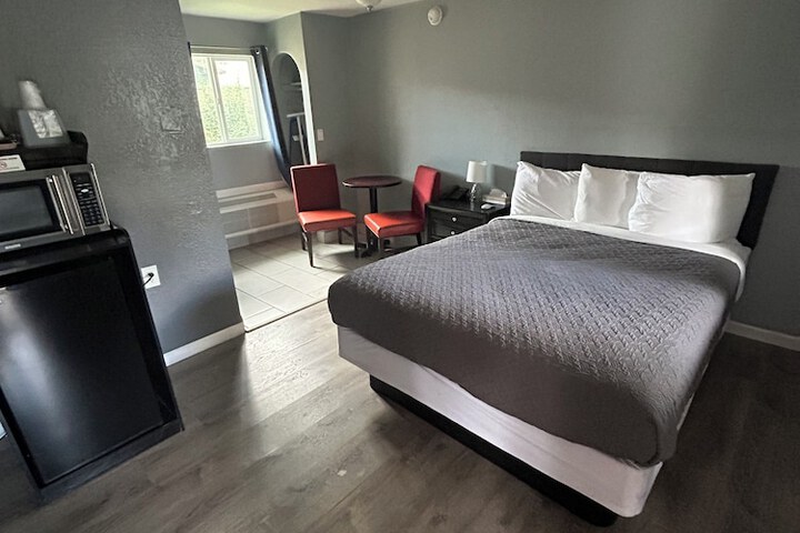 Room 31 of 80
