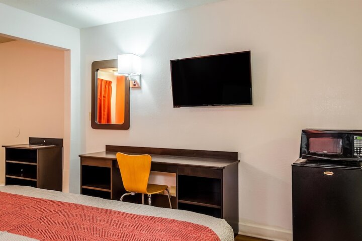 Room 22 of 28