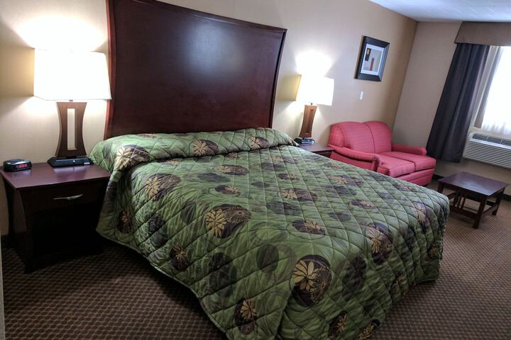 Room 9 of 36