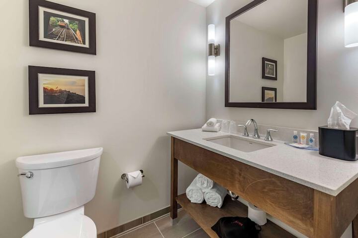 Room 15 of 30