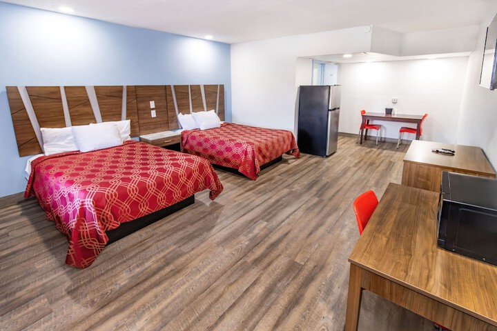Room 15 of 25