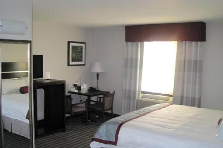 Room 12 of 35
