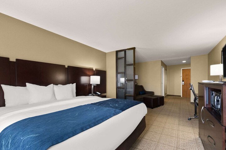 Room 13 of 35