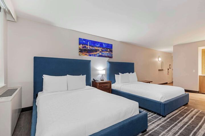 Room 14 of 36