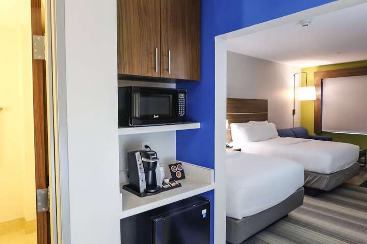 Room 18 of 72
